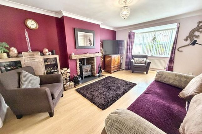 5, Williams Close, Morpeth photo 3