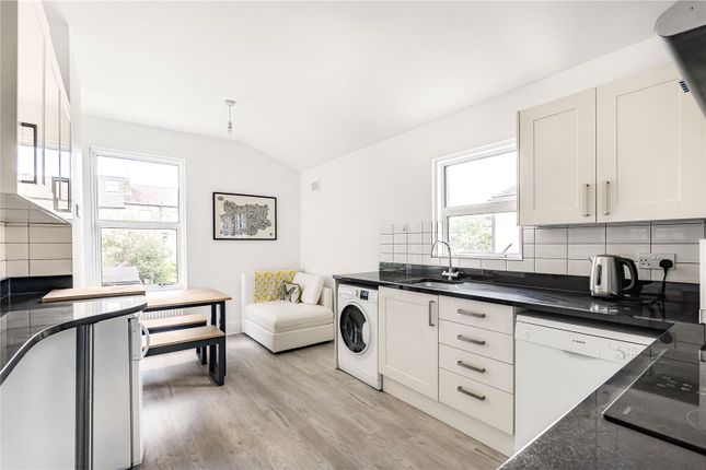 14, Whitestile Road, Brentford photo 4