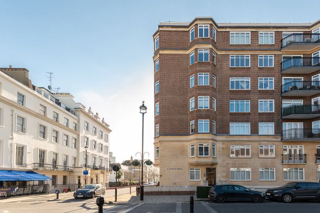 Flat for sale in Stanhope Terrace, Bayswater W2