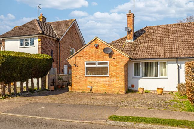 2-bed house on 33 The Meadow, Crawley, £425,000