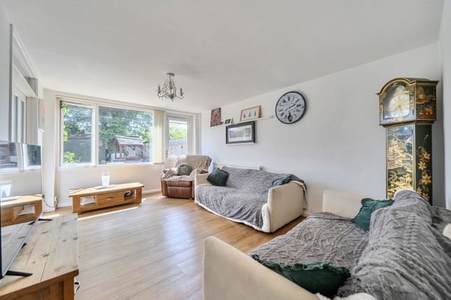 43, Chattenden Lane, Rochester photo 4