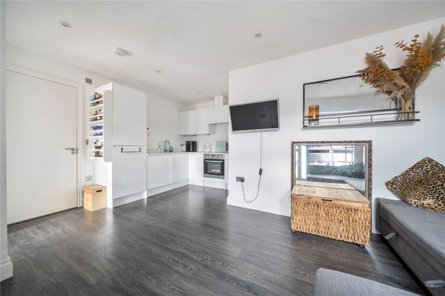 Flat 15,, Chaucer Court, Bromley photo 4