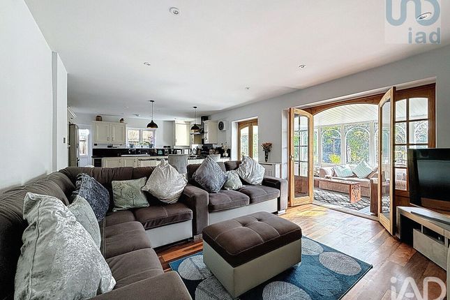 Chiene Oie, Eldon Road, Hoddesdon photo 2