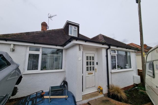 Thumbnail Detached bungalow to rent in Radley, Oxfordshire