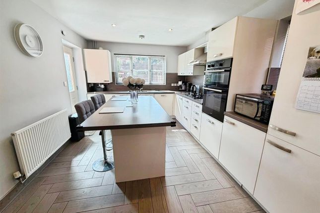 4, Evergreen Way, Mildenhall photo 4