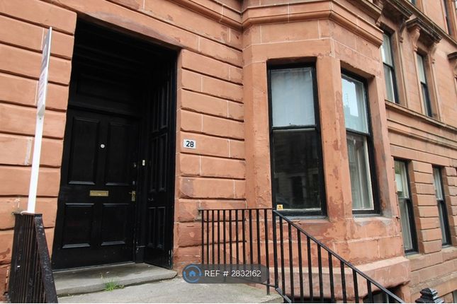 10-bed flat on Kersland Street, Glasgow, £6,000/mo