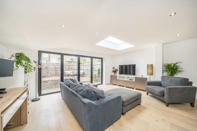 Ground Floor Flat, 65, Cloudesdale Road, London photo 4