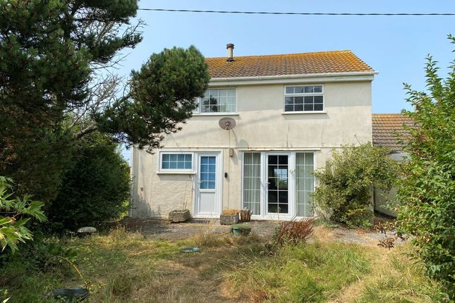 2-bed detached on Al Beit, St. Merryn, £200,000