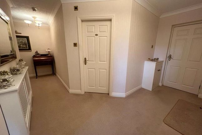 Flat for sale in Inner Promenade, Lytham St. Annes