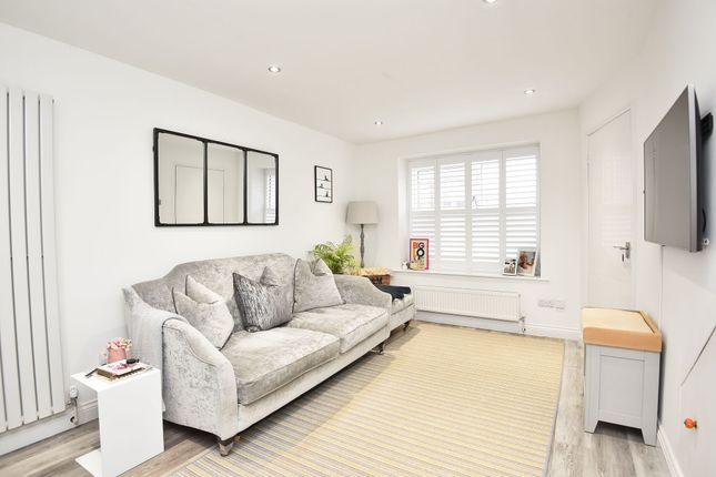 13 St. Georges Walk, Harrogate photo 2