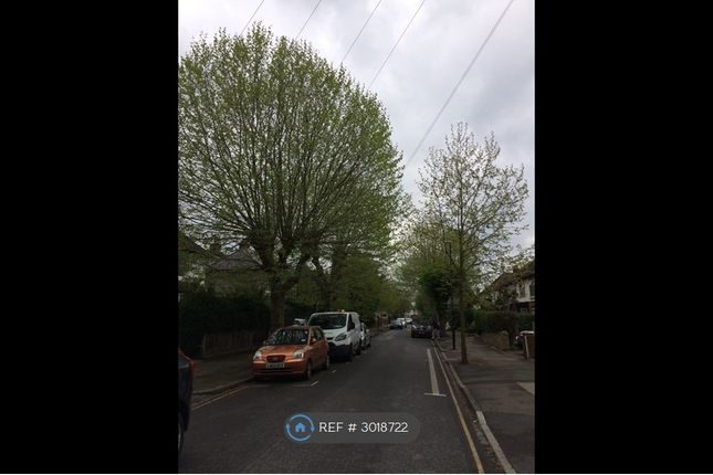 Flat  A Mitcham Park, Mitcham photo 3