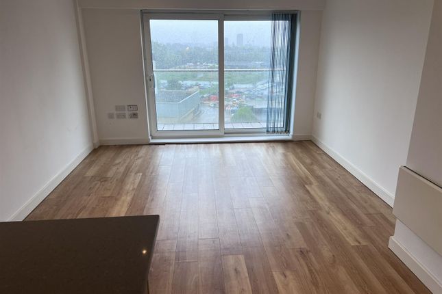 36, Envoy House, Colindale photo 4