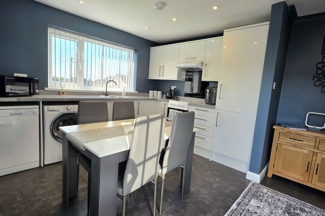 4, St. Peters Close, Skegness photo 3