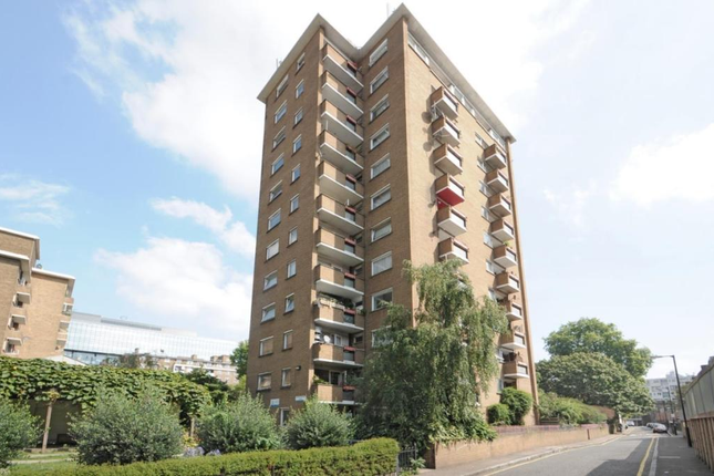 Flat for sale in Helen Gladstone House, Southwark