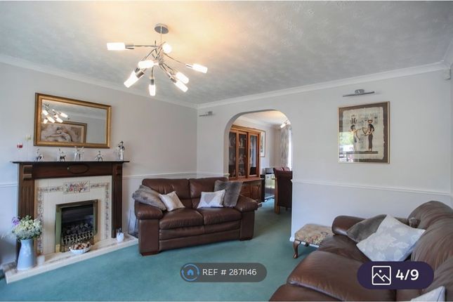 Collins Close, Thorpe Astley Braunstone, Leicester photo 3