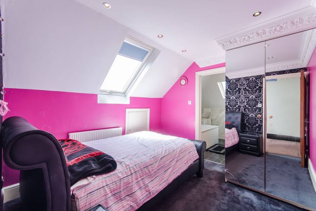 Property to rent in Dobree Avenue, Willesden, London