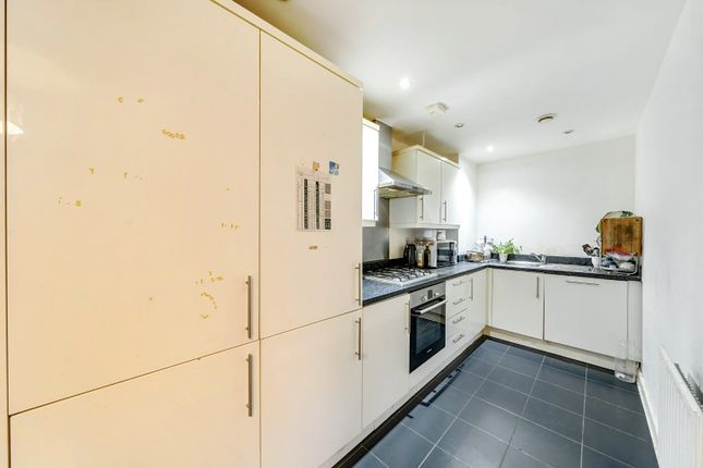 Flat for sale in Fabian Bell Tower, Pancras Way, Bow