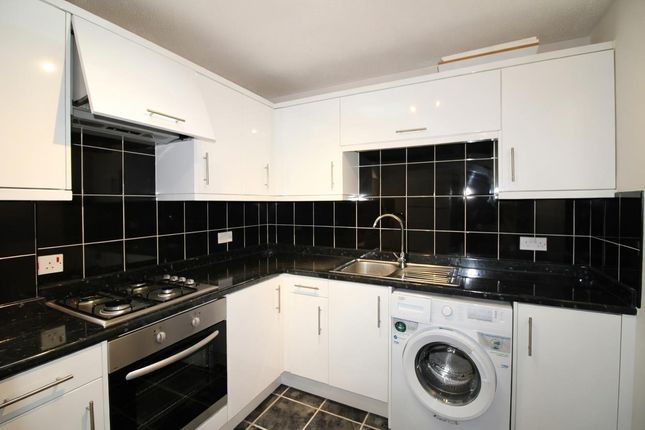 50, Ivy Drive, Surrey photo 3