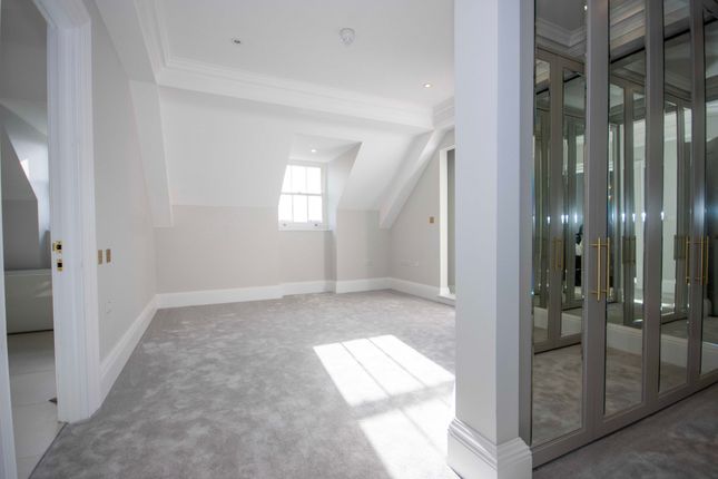 Flat for sale in 9 Harefield Place House, 61 The Drive, Ickenham, Uxbridge