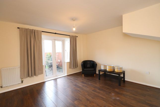 21, Manderston Chase, Leeds photo 4