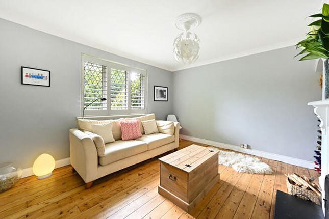 53 Ewell Road, Surbiton photo 4