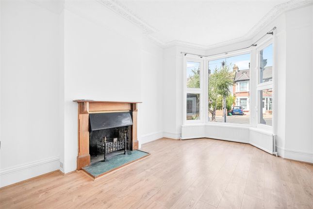 34, Kingswood Road, Ilford photo 4