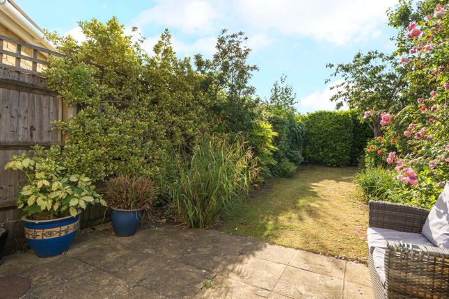34A, Pemberton Road, East Molesey photo 4
