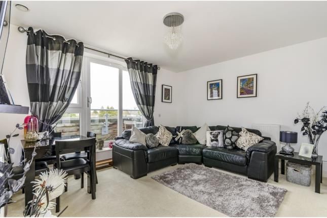 2 Bed Flat For Sale In Banister Park Southampton Hampshire So15