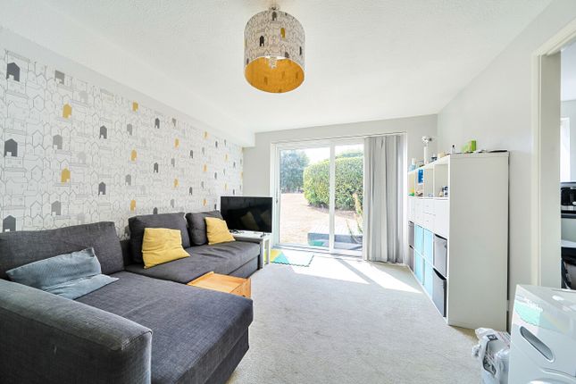 50, Glendower Crescent, Orpington photo 2