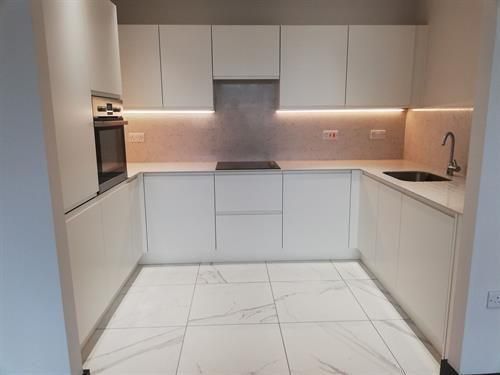 Studio flat on 109, Strand Plaza, Liverpool, £110,000