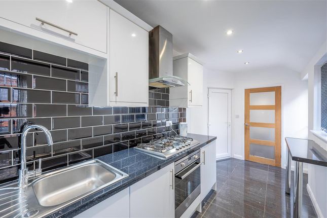 75, Mount Pleasant, Kingswinford photo 2