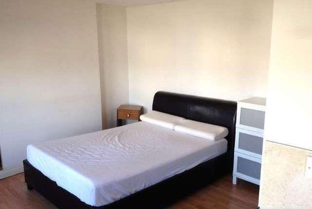 251 Flat 2,, Prestwood Road, Wolverhampton photo 2