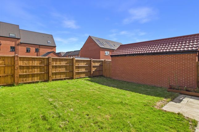35, Blackthorn Road, Gloucester photo 4