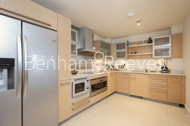 Flat to rent in Fountain House, The Boulevard