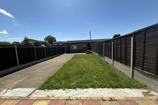 11 Sipson Lane, Harlington, Hayes photo 2