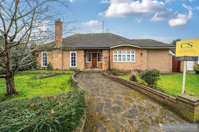2-bed house on Spinney Nook, Burses Way, Brentwood, £800,000