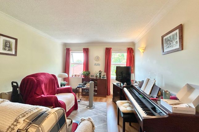 46 Homecourt House, Exeter photo 2