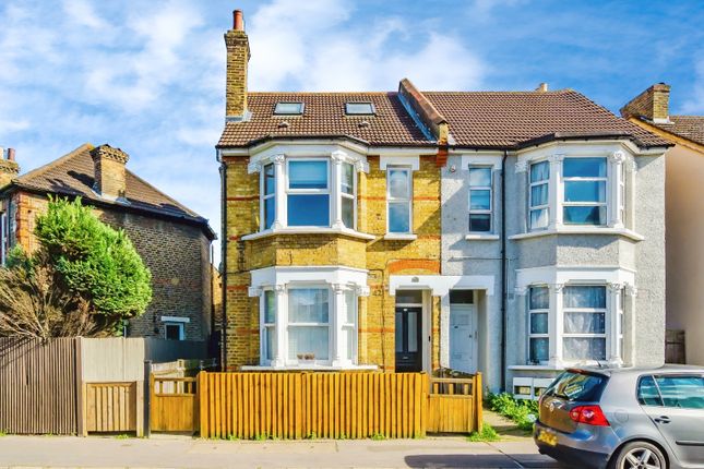 Flat for sale in Northcote Road, Croydon