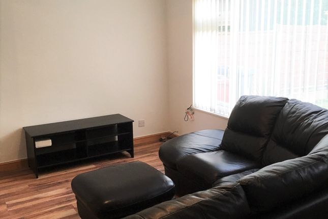 24, Shilford Drive, Manchester photo 5