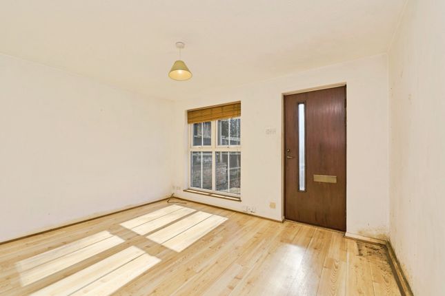 57, Windmill Rise, Kingston upon Thames photo 3