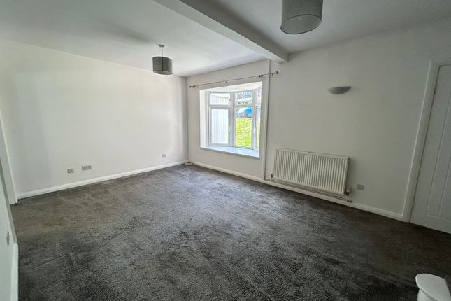 19, Llanelian Road, Colwyn Bay photo 3