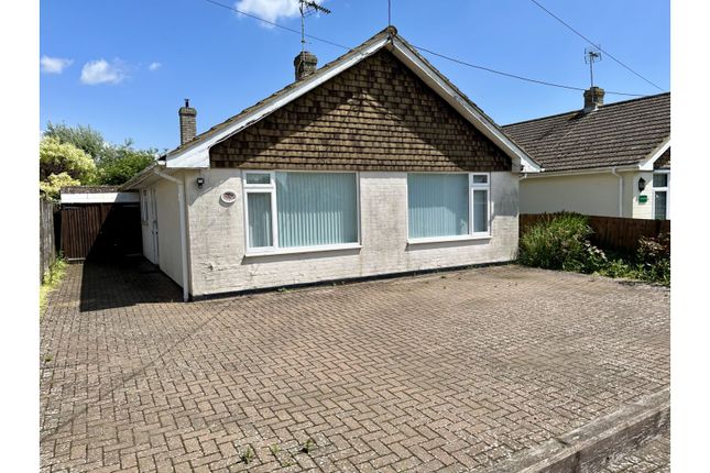 Thumbnail Bungalow for sale in Bossingham, Canterbury