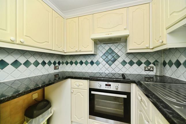 Flat 59, Homeridge House, Longridge Avenue, Brighton photo 3