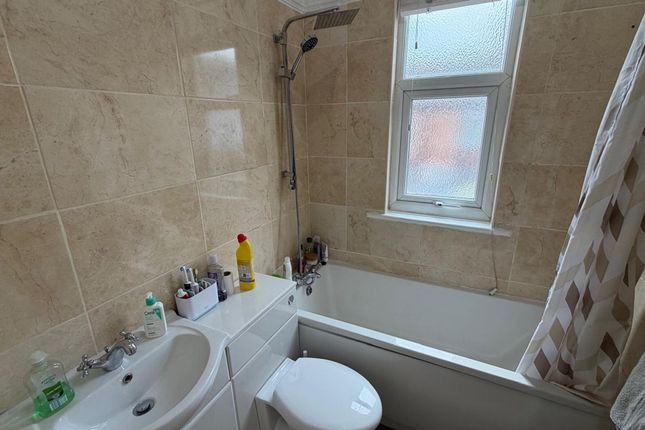 223 Worcester Road, Bootle photo 4