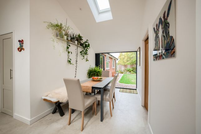 53, Dale Avenue, Stratford-upon-Avon photo 4