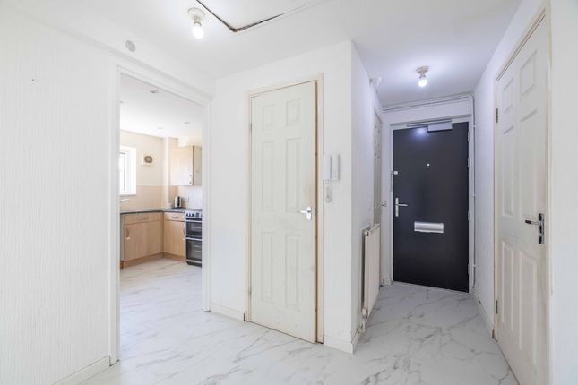 238, Scafell Road, Slough photo 2