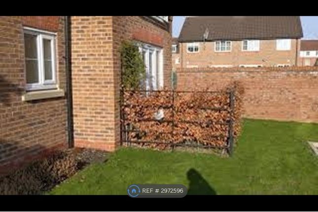 Flat  Harlech House, Cwrt Y Terfyn Saltney, Chester photo 2