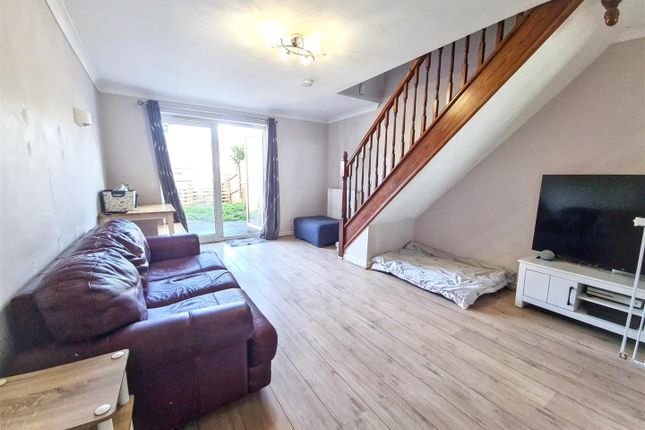 00, Cynllan Avenue, Pontyclun photo 2