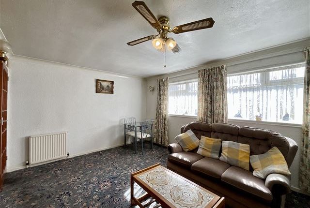 10, Wharncliffe Avenue Aston, Sheffield photo 4
