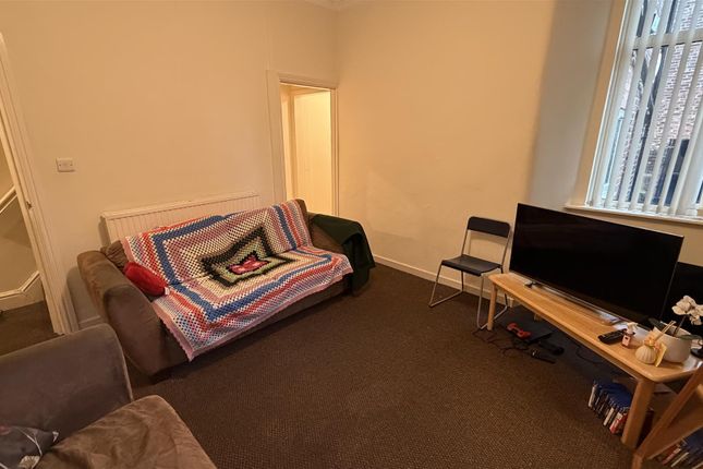 Hall Road, Manchester photo 4